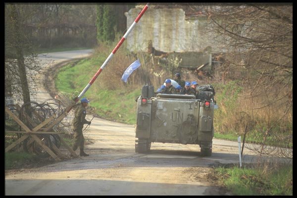 180079 M113 APC, Sarajevo A4 Photo Print