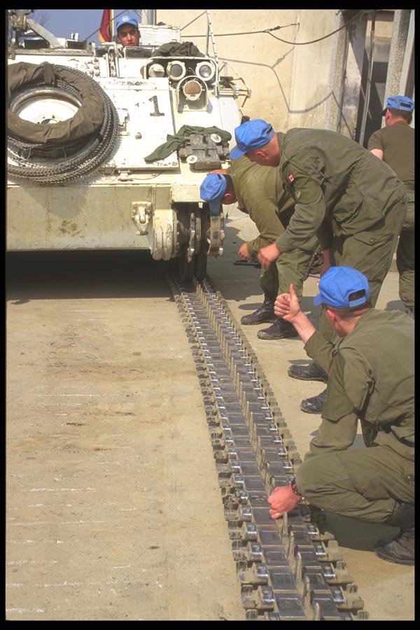180094 APC Track A4 Photo Print