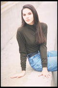 181038 Alana Close up 2 A4 Photo Print