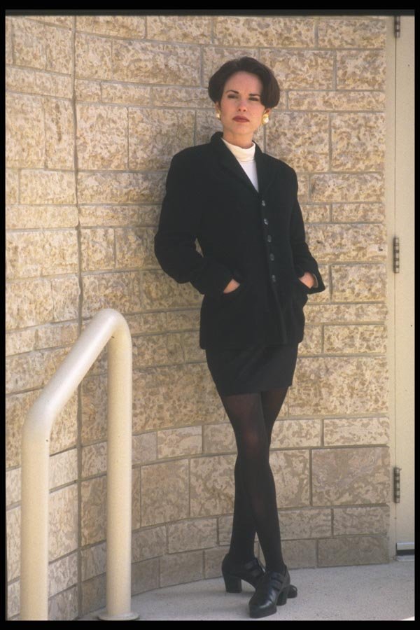 181074 Shelly Wall A4 Photo Print