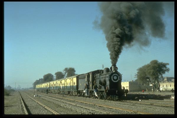 182091 PR 0 6 0 No. 320 Heads A Train For Malakwal A4 Photo Print
