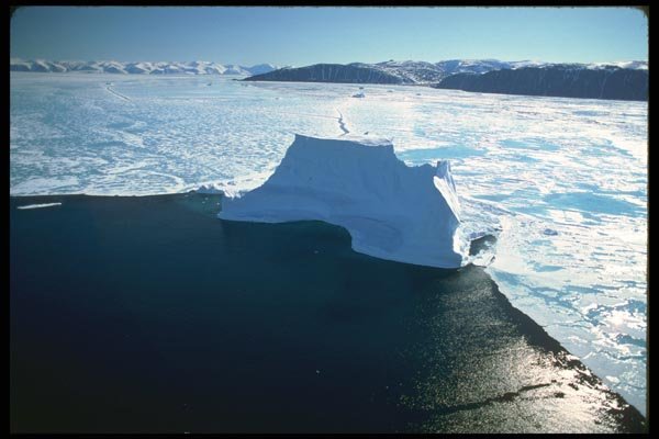 184003 Iceberg, Tanquary Fiord, N.W.T. A4 Photo Print