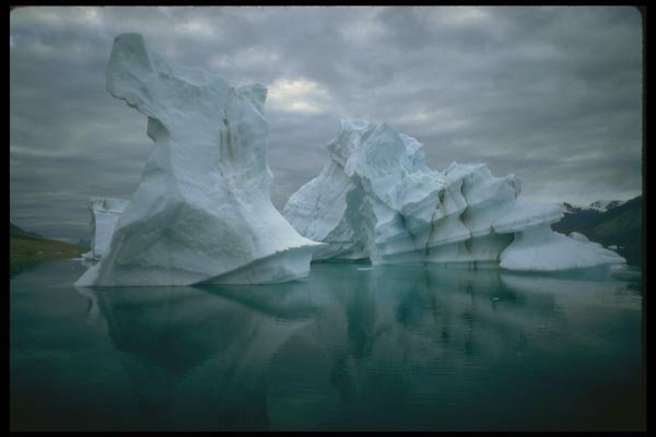 184006 Iceberg, Tanquary Fiord, N.W.T. A4 Photo Print