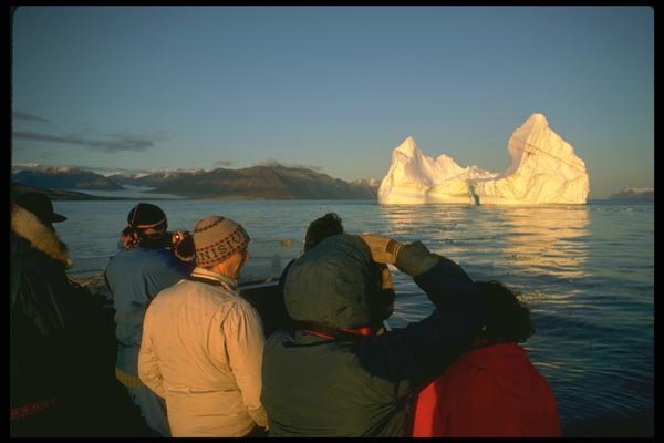 184073 People View Iceberg, N.W.T. A4 Photo Print