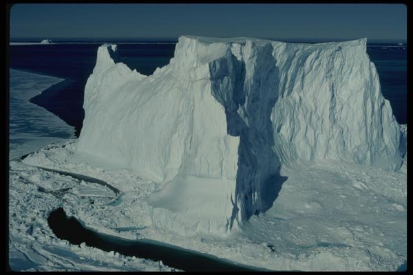 184083 Greenlandic Iceberg, Baffin Bay A4 Photo Print
