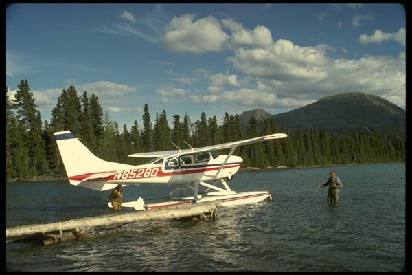185032 Mooring Bushplane On Wilderness Lake A4 Photo Print