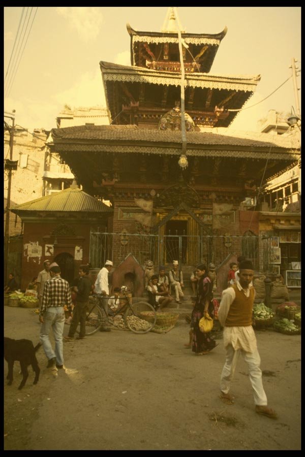 187065 Small Hindu Temple, Katmandu A4 Photo Print