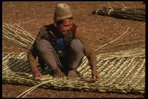 187099 Weaving Mats Along The Dudh Kosi River Valley A4 Photo Print