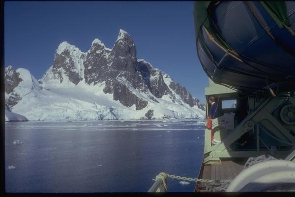 188002 Antarctic Peninsula, Summer A4 Photo Print