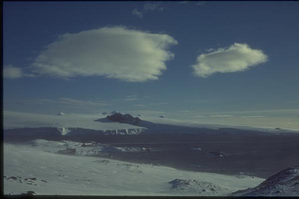 188072 Standing Wave Clouds Over Mount Bransfield A4 Photo Print