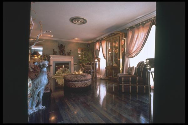 190006 Gold Accented Room A4 Photo Print