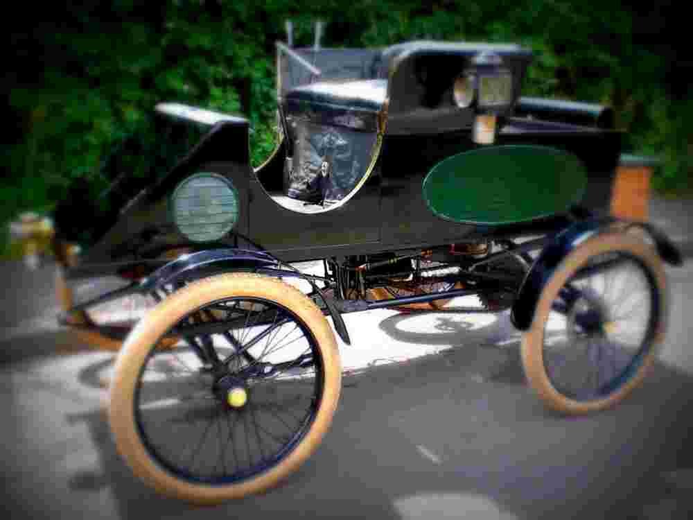 1901 Milwaukee Steam Racer A4 Photo Print