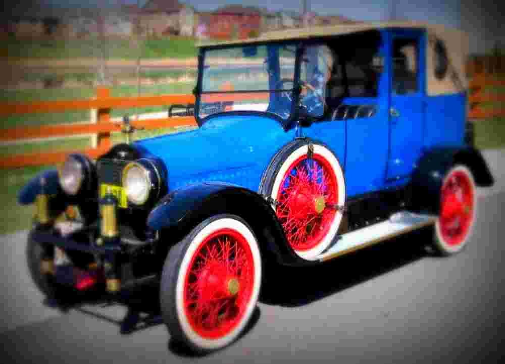 1915 White Town Car A4 Photo Print