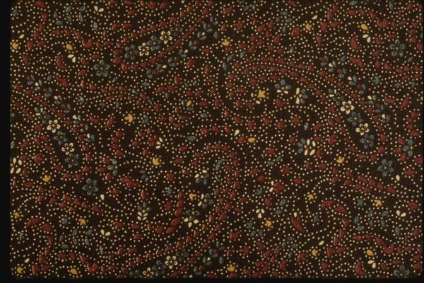 192055 Tiny White Floral And Paisley On Black A4 Photo Print