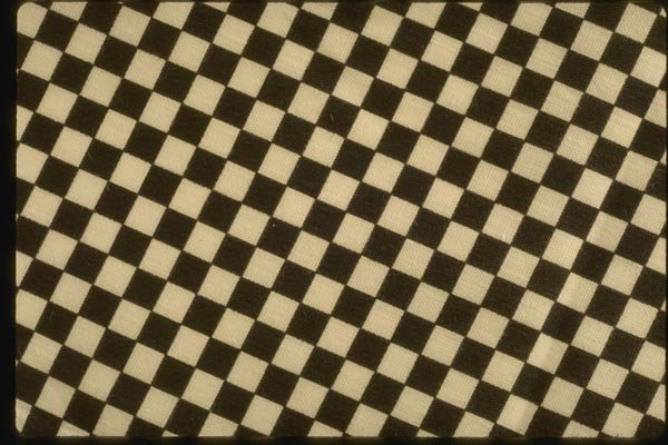 192065 Black And White Diamond Pattern A4 Photo Print