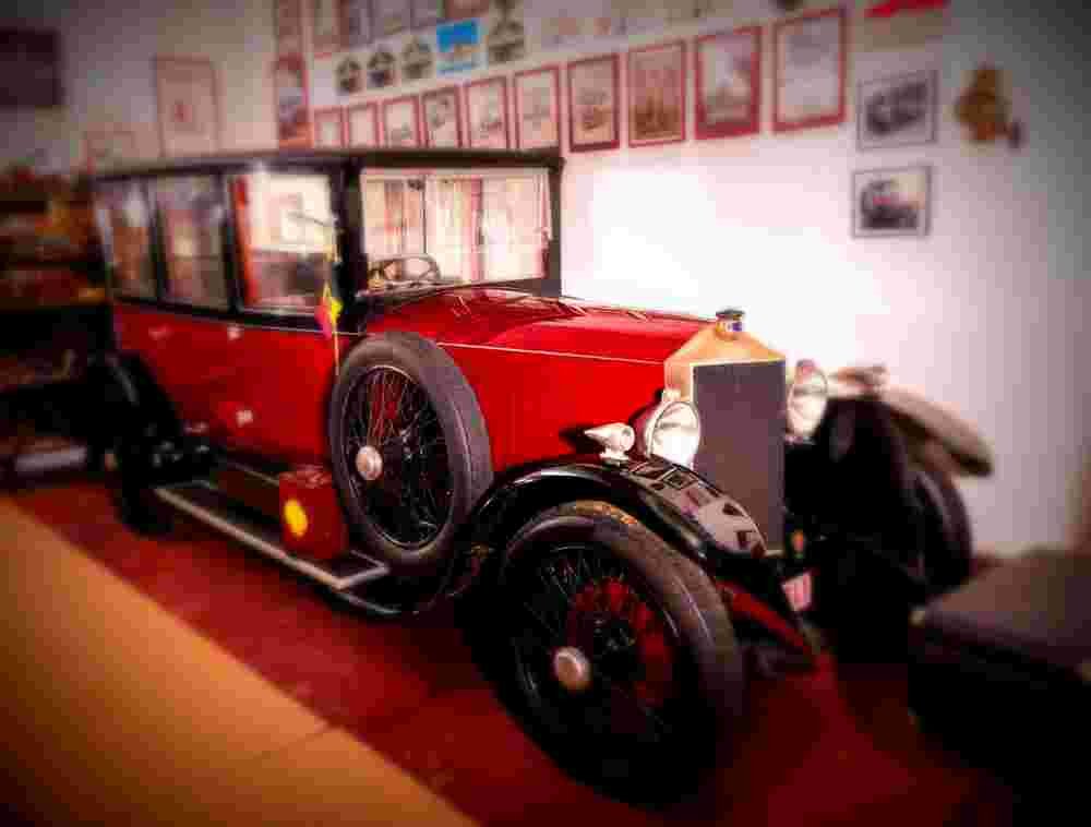 1921 Metallurgique 12 15HP Berline A4 Photo Print