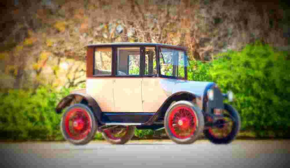 1922 Detroit Electric Model 82 Brougham A4 Photo Print