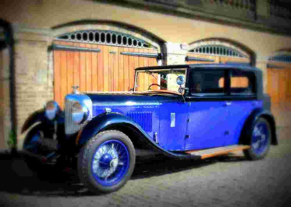 1932 Bentley 4 Litre Saloon Thrupp Maberly A4 Photo Print