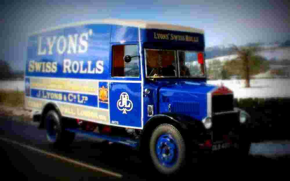 1935 Albion SPL 126 Van A4 Photo Print