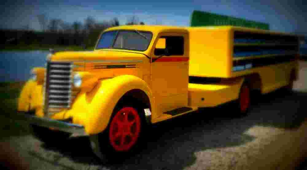1939 Diamond T Truck with Beverage Trailer A4 Photo Print
