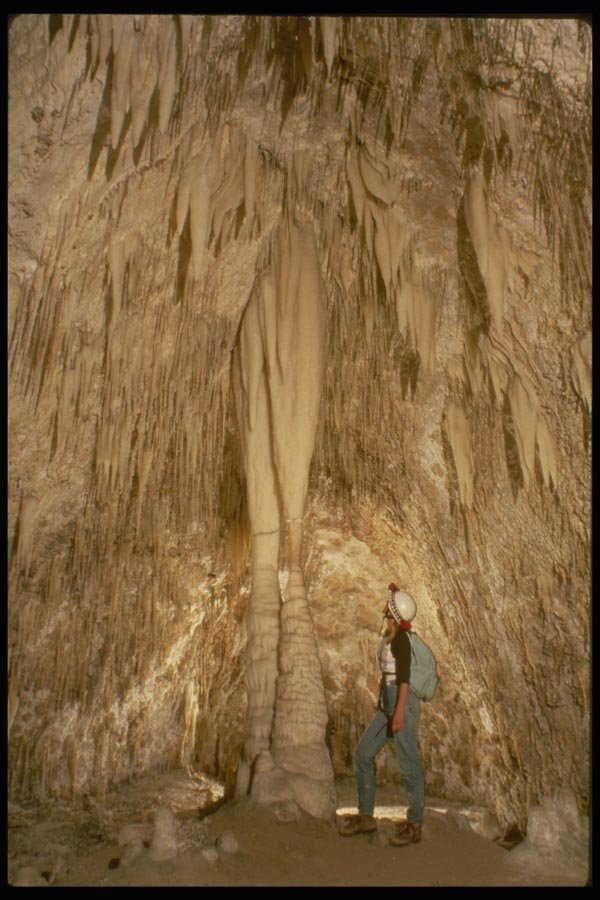194070 Cracked Columns In Lower Carlsbad Caverns, New Mexico A4 Photo Print