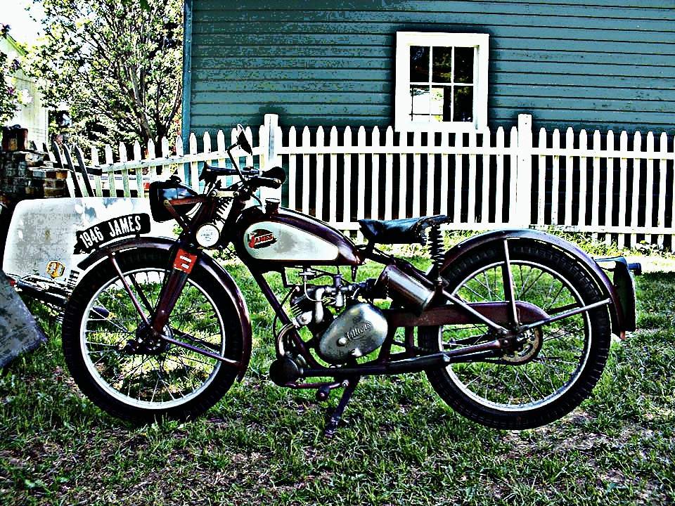 1946 james motorbike A4 Photo Print