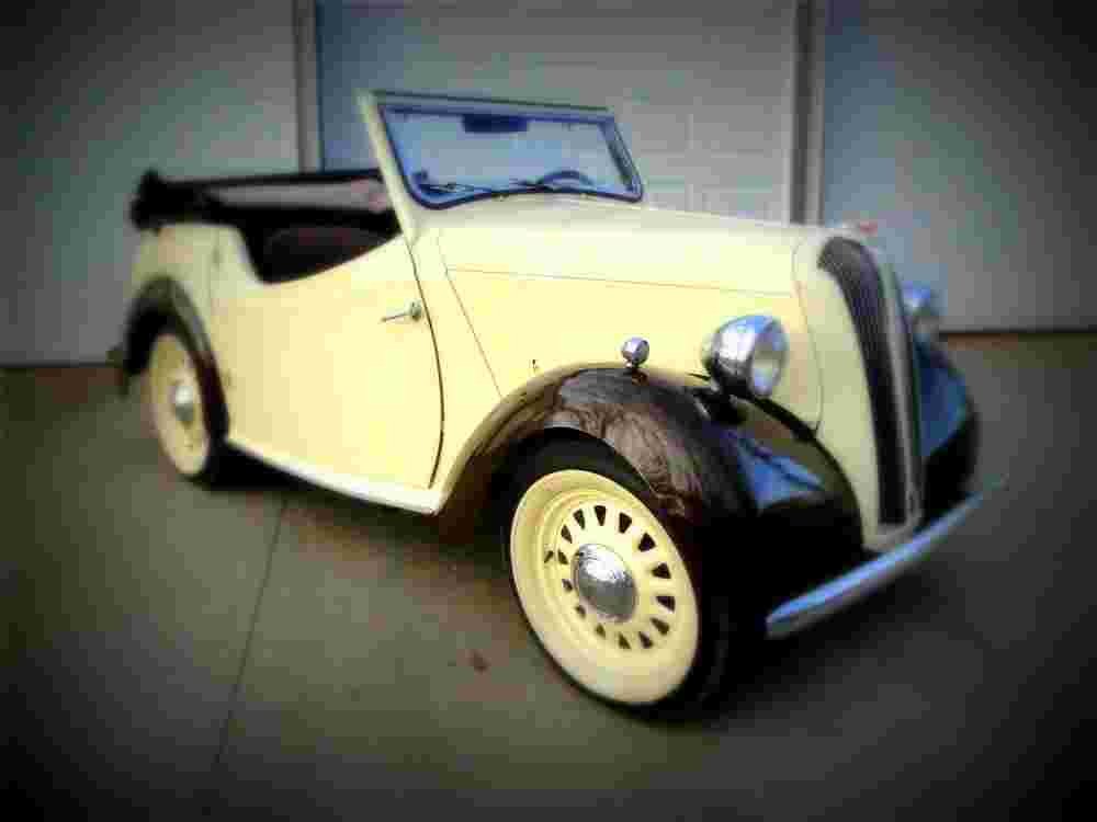 1947 standard eight A4 Photo Print