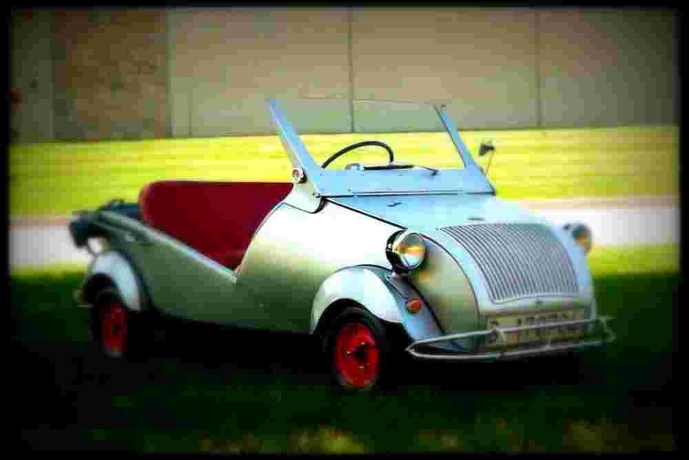 1964 voisin biscuter A4 Photo Print