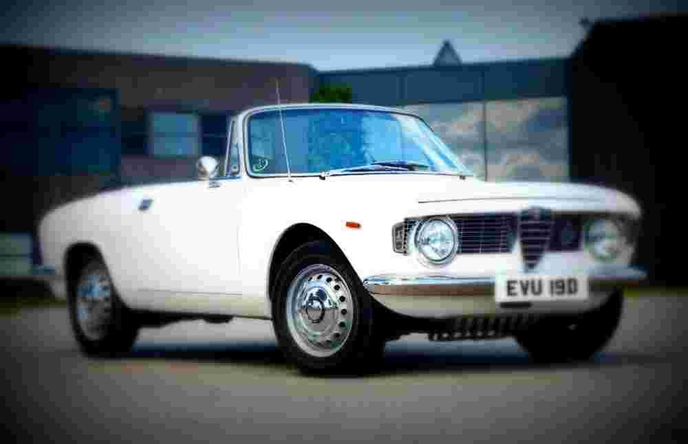 1966 Alfa Romeo Giulia GTC A4 Photo Print