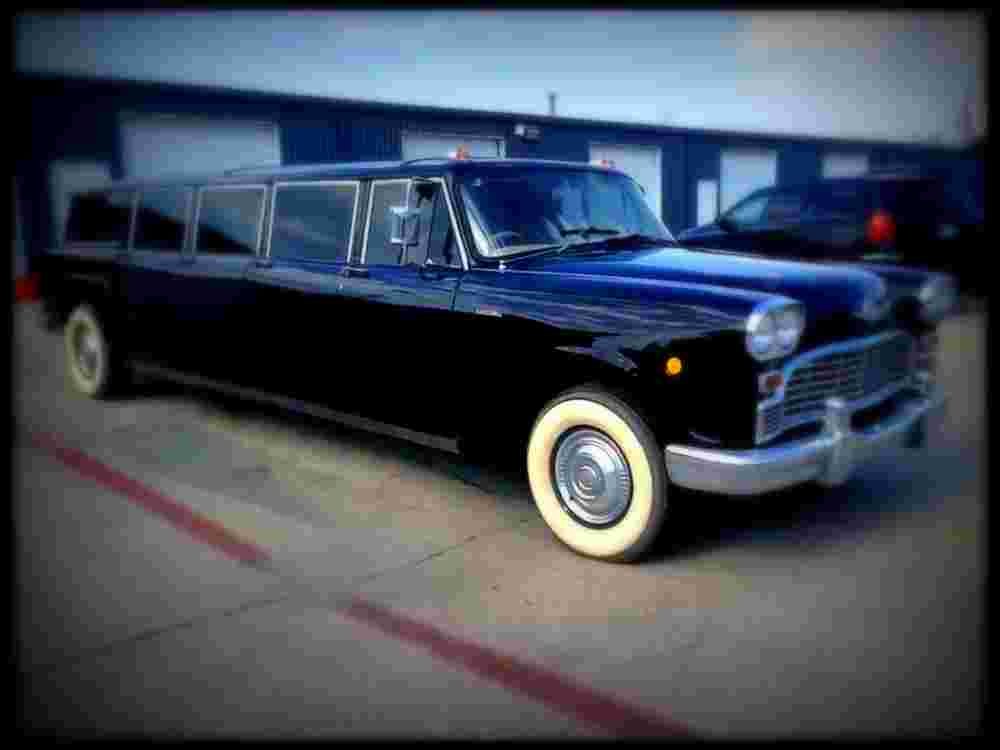 1969 Checker Aerobus A4 Photo Print
