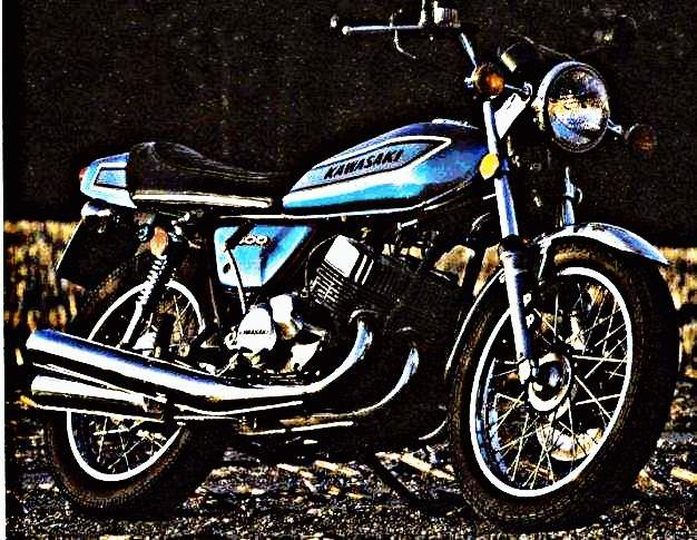 1974 mach iii motorbike A4 Photo Print