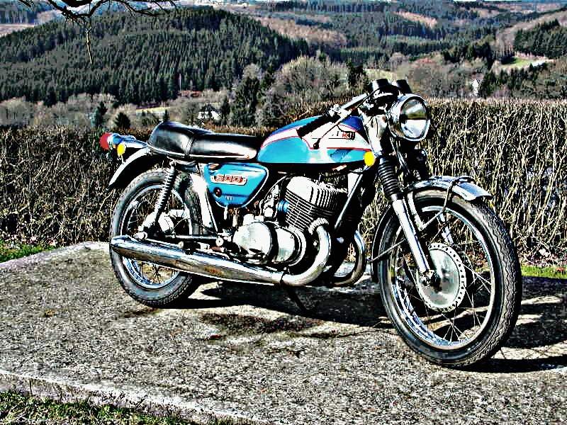 1974 suzuki t500 motorbike A4 Photo Print