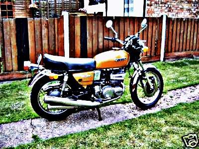 1975 suzuki gt380 motorbike A4 Photo Print