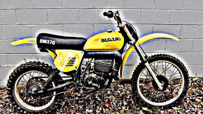 1977 rm370 motorbike A4 Photo Print