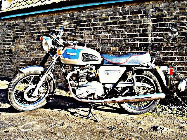 1977 triumph silver jubilee motorbike A4 Photo Print