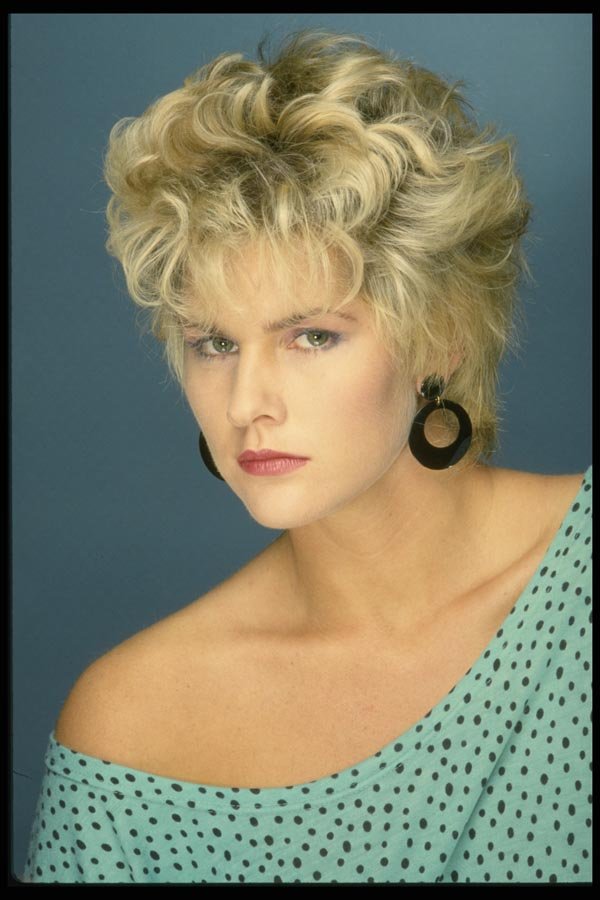 198079 Beautiful Blonde, Sensational, Traditional Hair Style A4 Photo Print