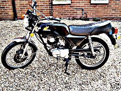 1985 cb100 motorbike A4 Photo Print