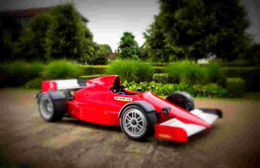 2009 Lola F1R A4 Photo Print