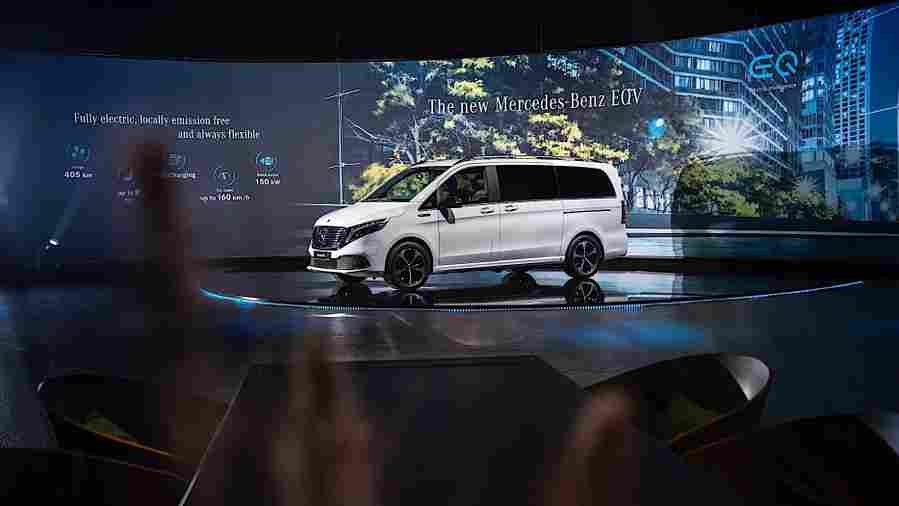 2020 mercedes benz eqv 54 Car A4 Photo Print