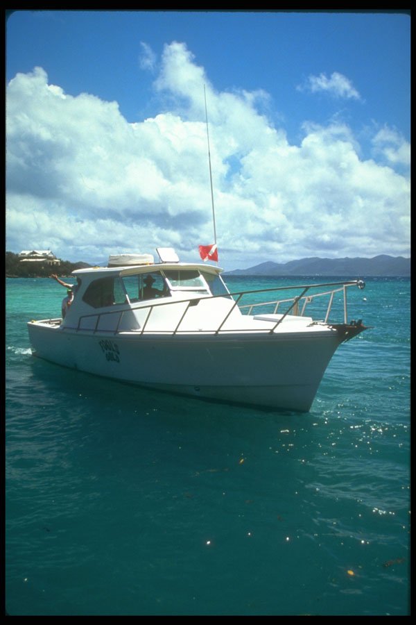 203092 Local Dive Boat A4 Photo Print