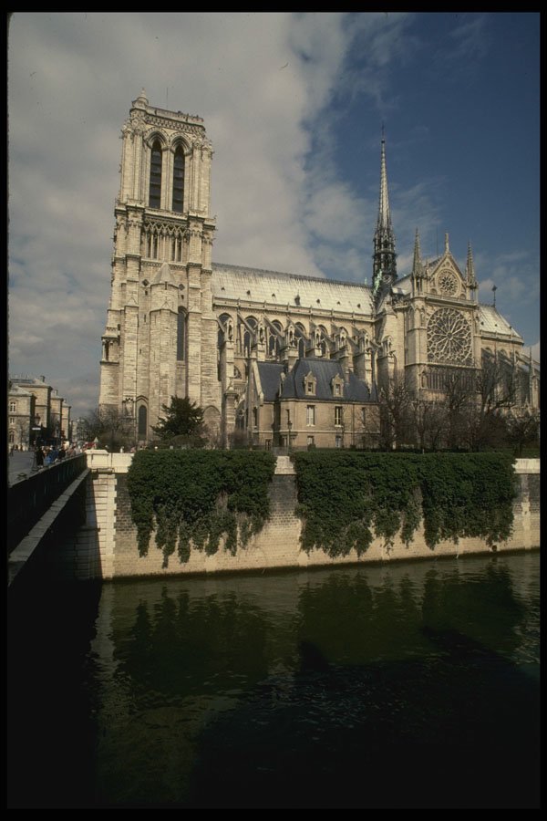 205023 Notre Dame Cathedral On The Seine River A4 Photo Print