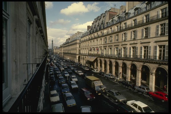 205062 Rue De Rivoli Traffic A4 Photo Print