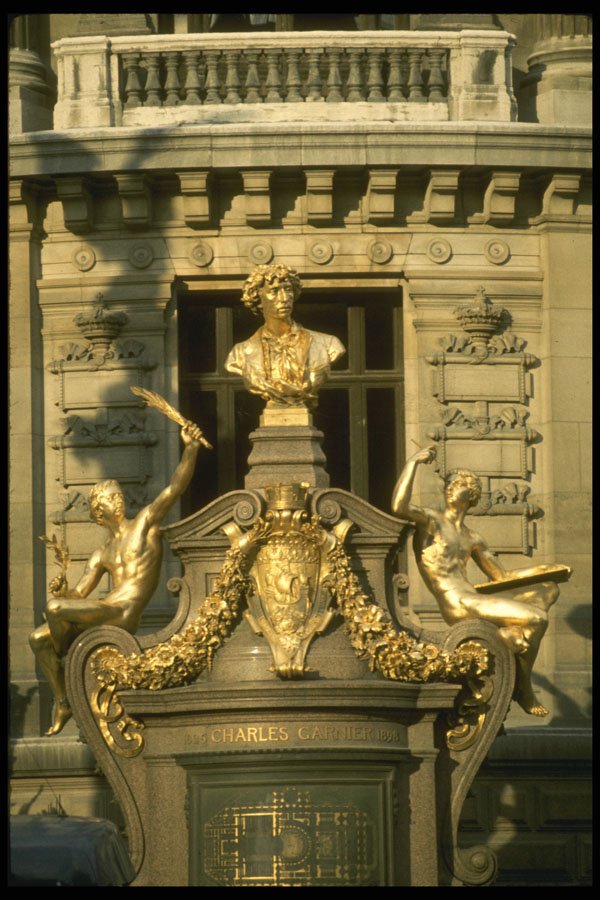 205075 Classic Gold Leaf Statuary A4 Photo Print