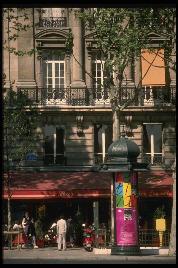 205083 Classic Sidewalk Cafe A4 Photo Print