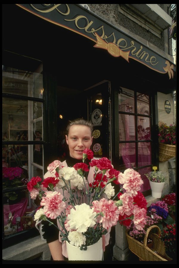 205085 Flower Vendor, Les Marais A4 Photo Print