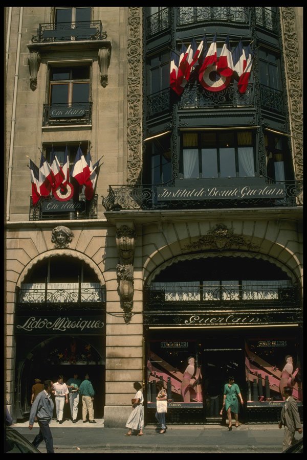 205090 House Of Guerlain A4 Photo Print