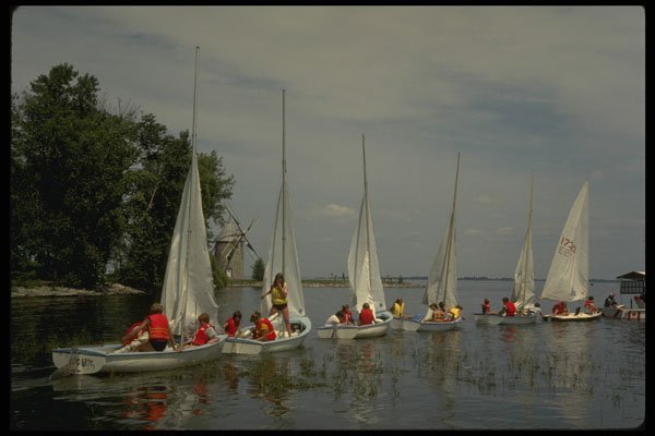 206004 Off For A Sail A4 Photo Print