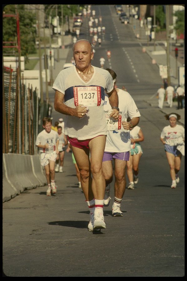 206099 Nearing The Finish Line, 10K Run A4 Photo Print