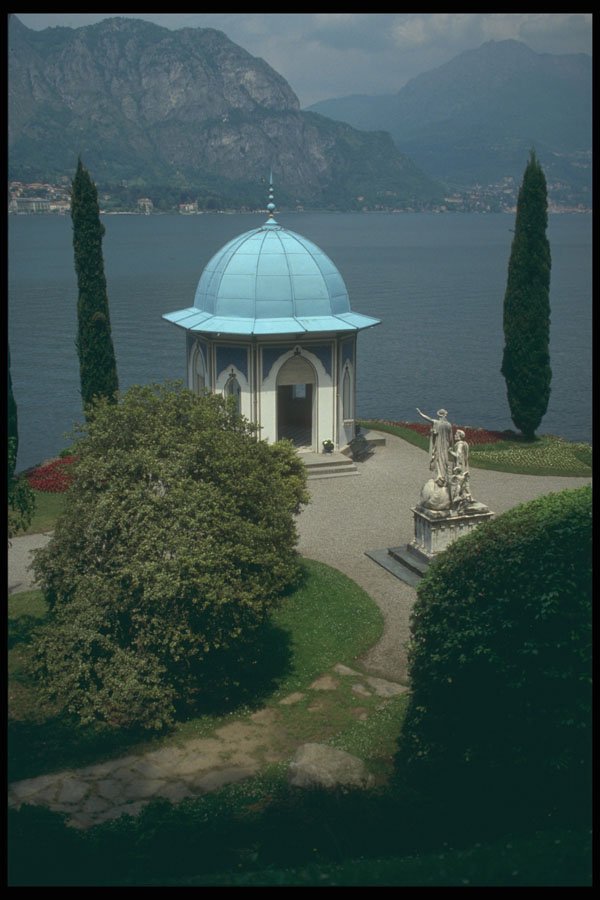 214046 Melzi Gardens, Bellagio, Italy A4 Photo Print