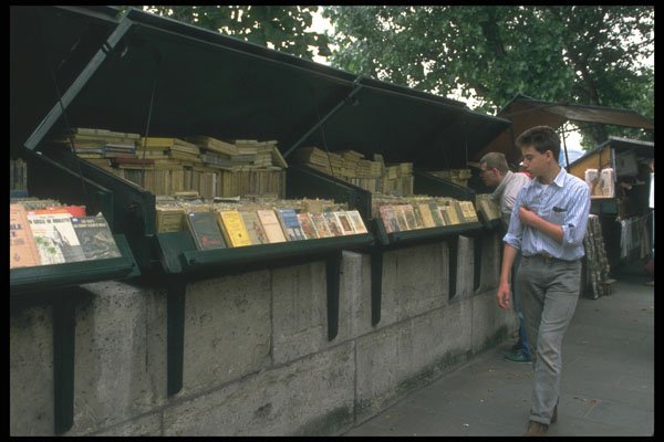 215062 Book Sellers Along The Siene, Paris A4 Photo Print